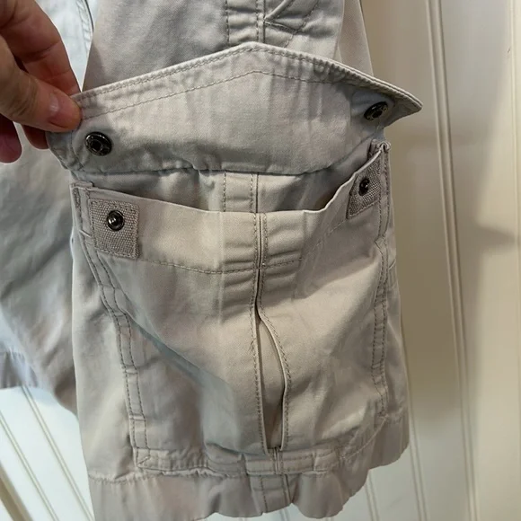 Tommy Hilfiger khaki cargo shorts size36 great condition super soft comfortable - Picture 8 of 14